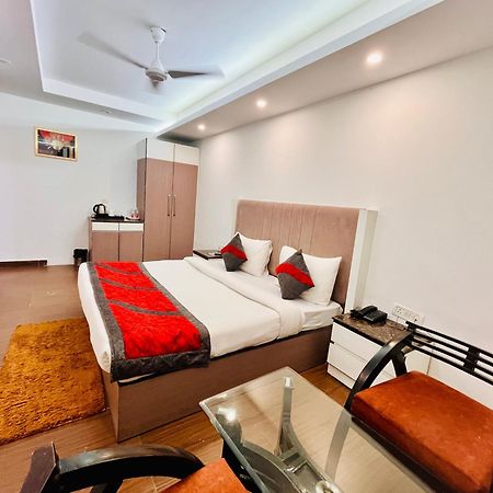 Hotel The Gold Inn - Karol Bagh Delhi Eksteriør billede