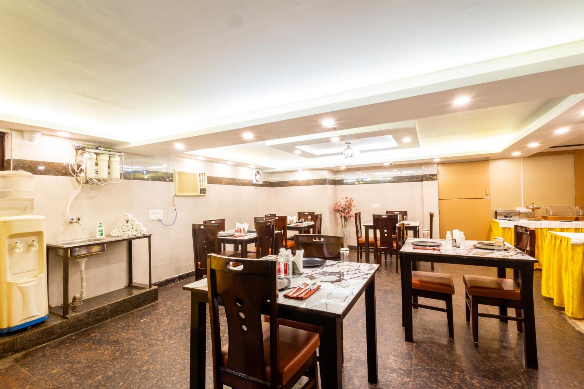 Hotel The Gold Inn - Karol Bagh Delhi Eksteriør billede