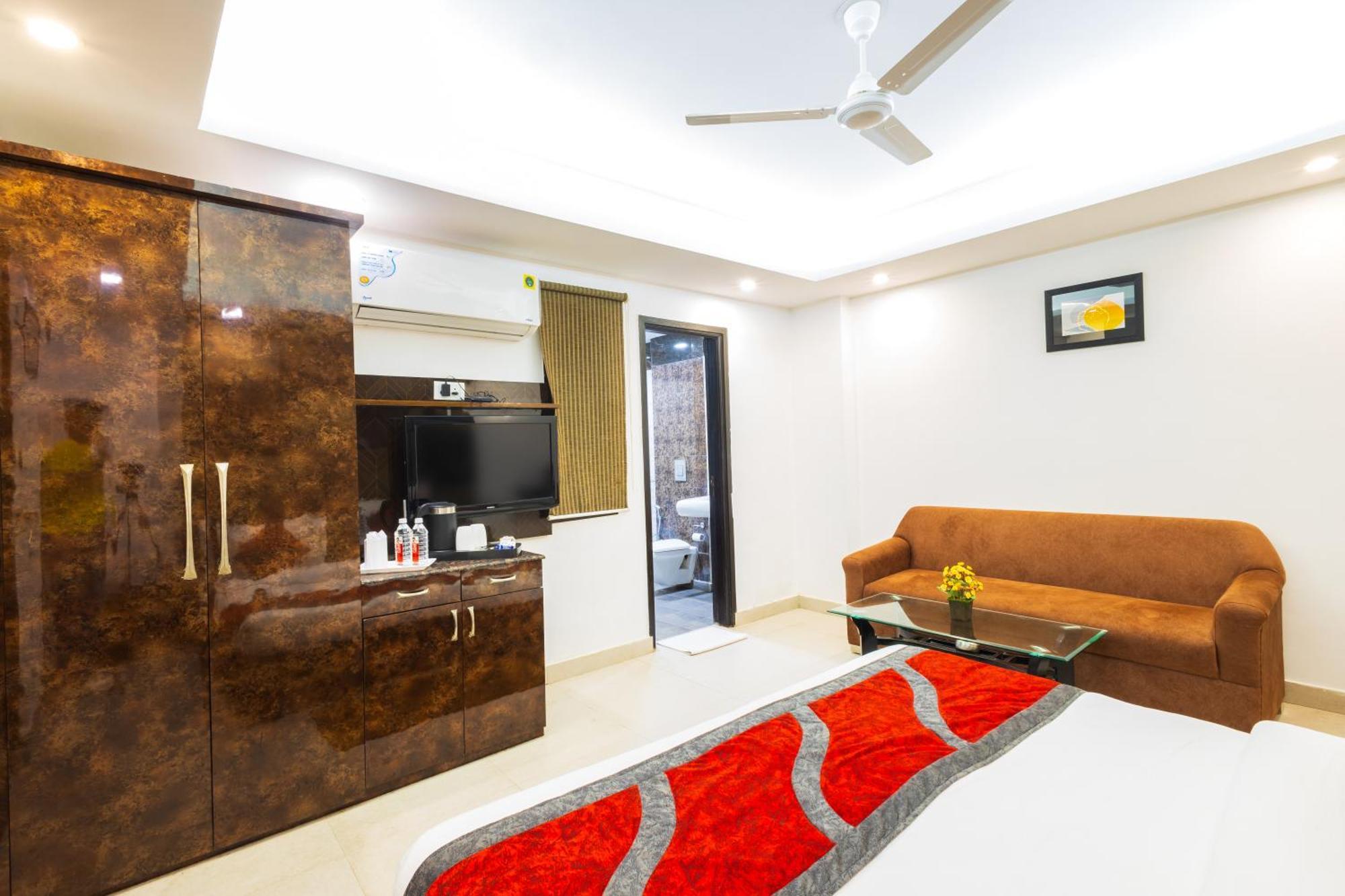Hotel The Gold Inn - Karol Bagh Delhi Eksteriør billede