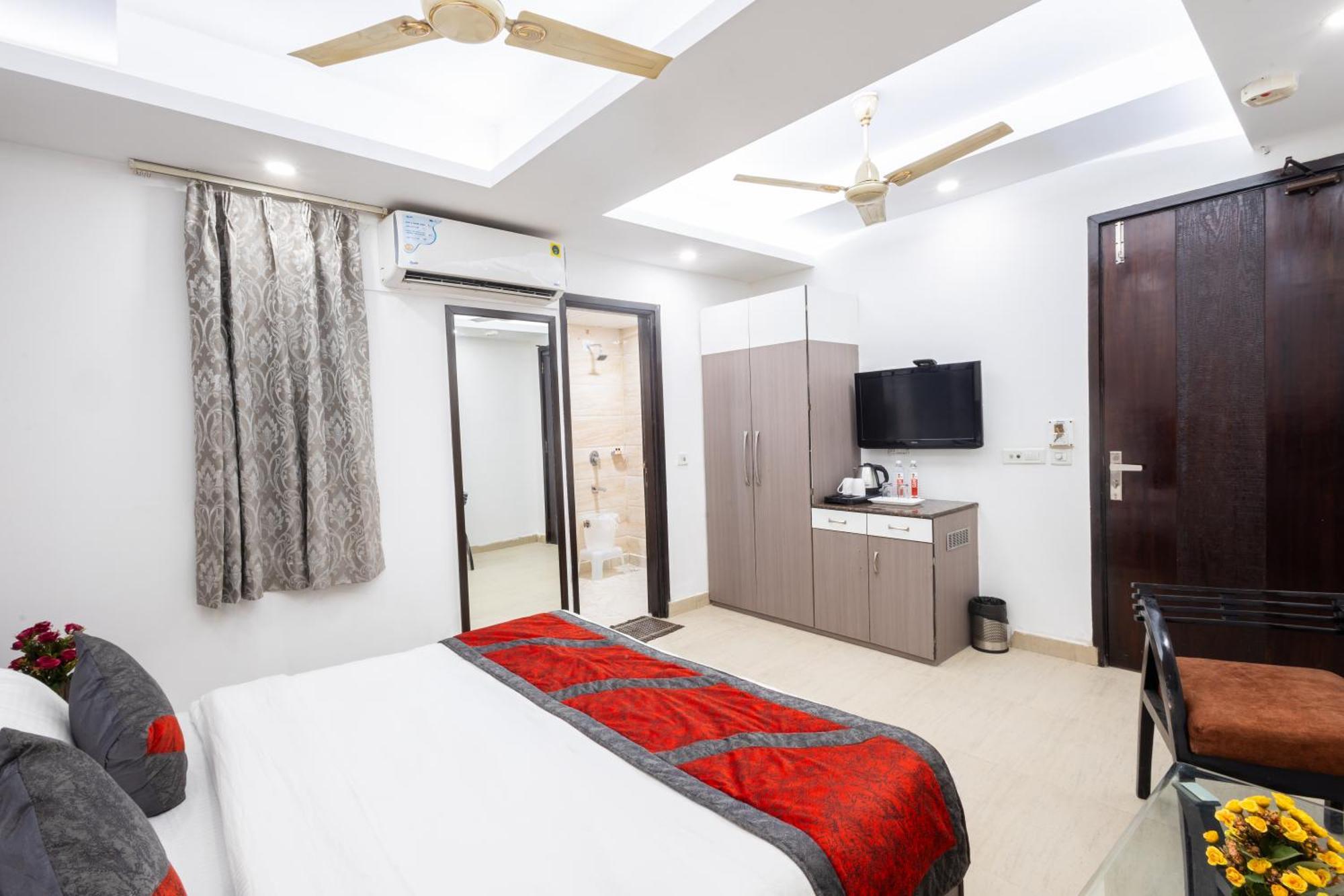 Hotel The Gold Inn - Karol Bagh Delhi Eksteriør billede