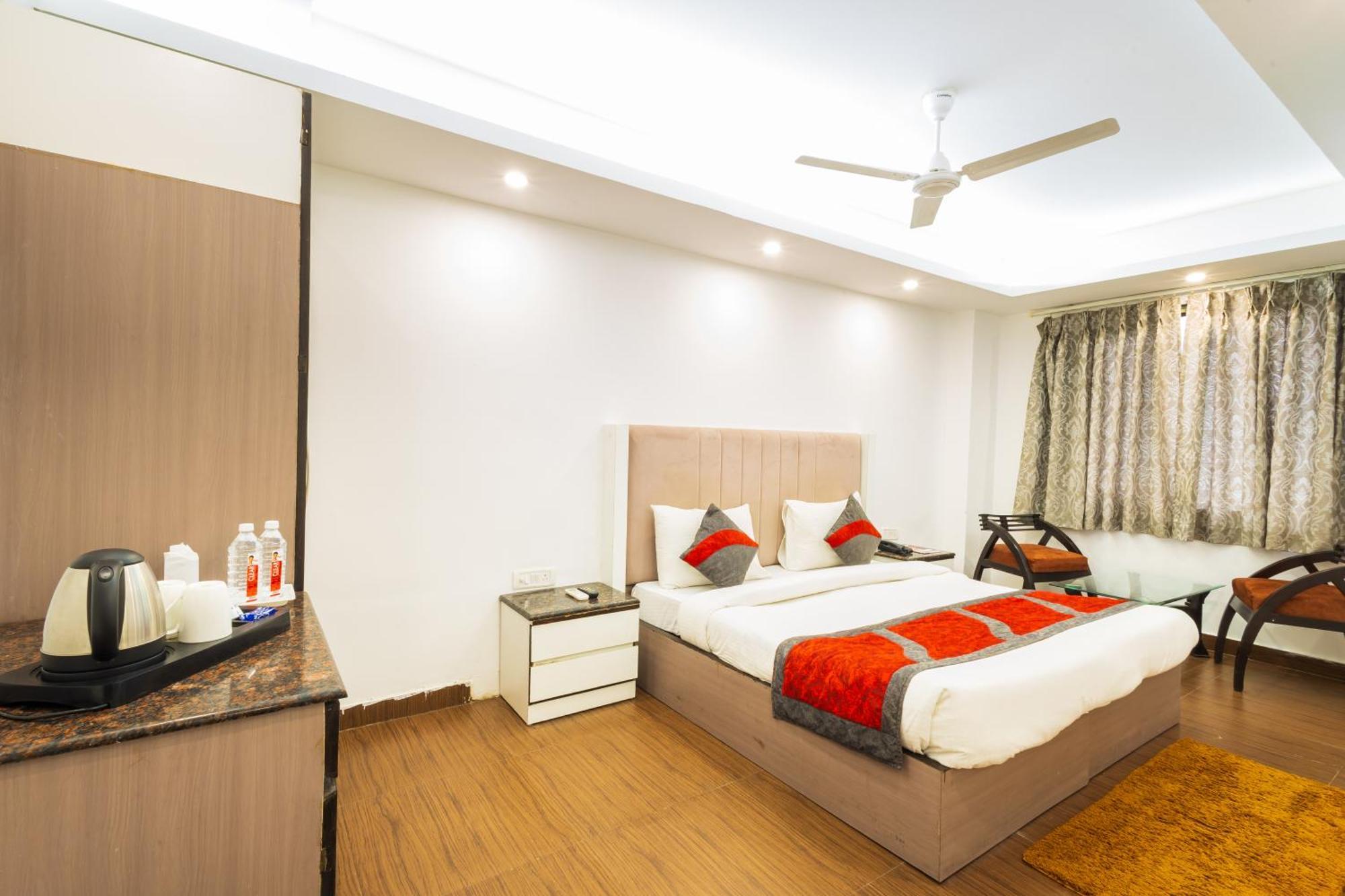 Hotel The Gold Inn - Karol Bagh Delhi Eksteriør billede