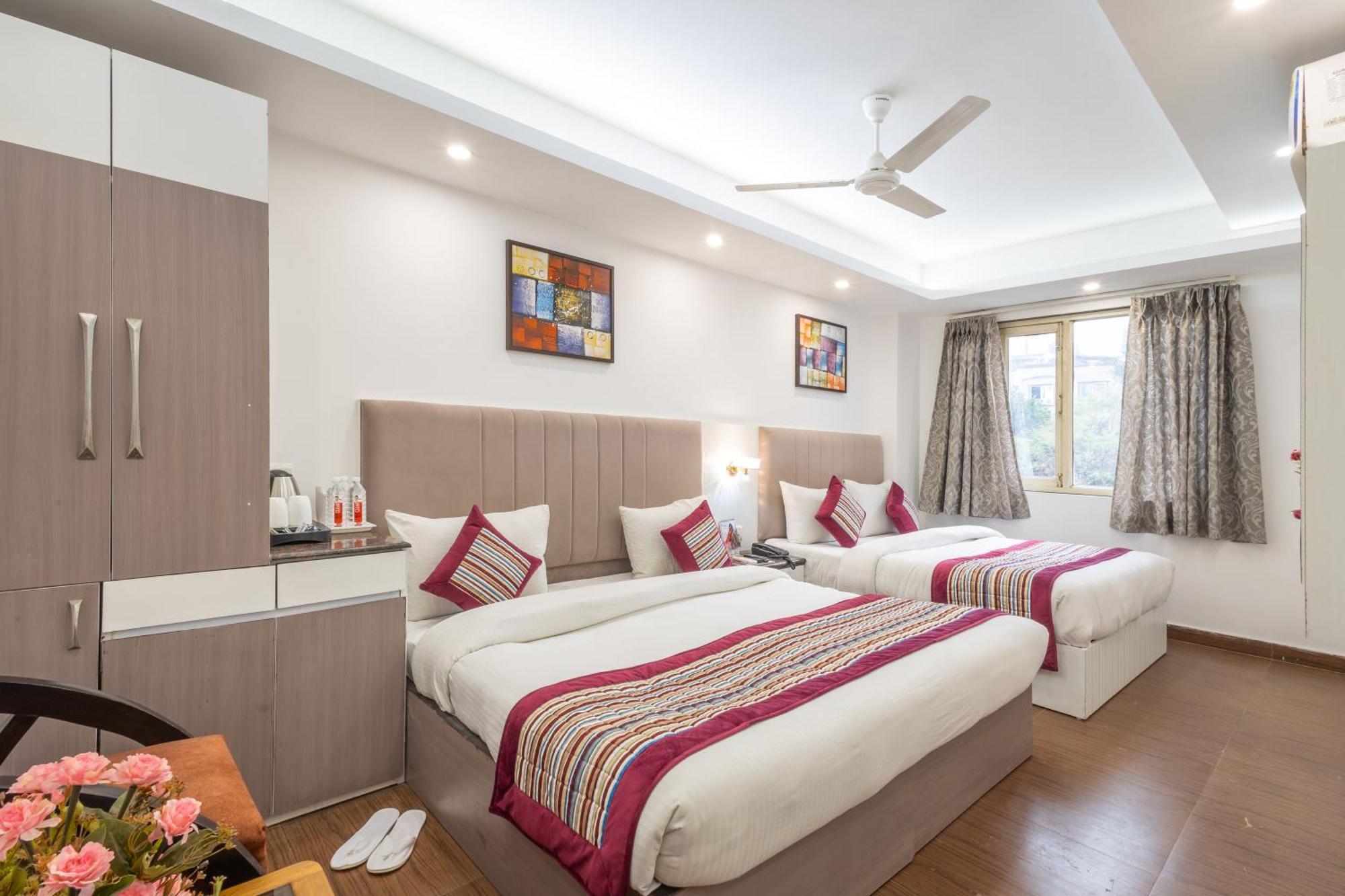 Hotel The Gold Inn - Karol Bagh Delhi Eksteriør billede