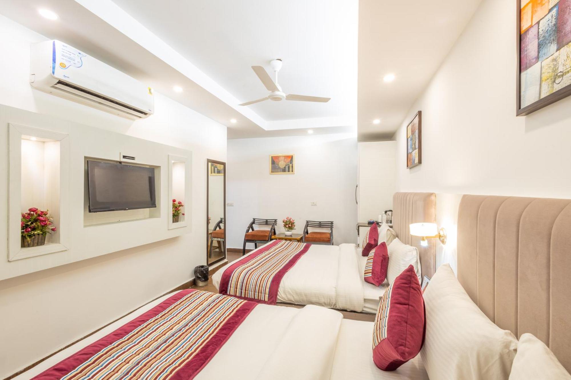 Hotel The Gold Inn - Karol Bagh Delhi Eksteriør billede